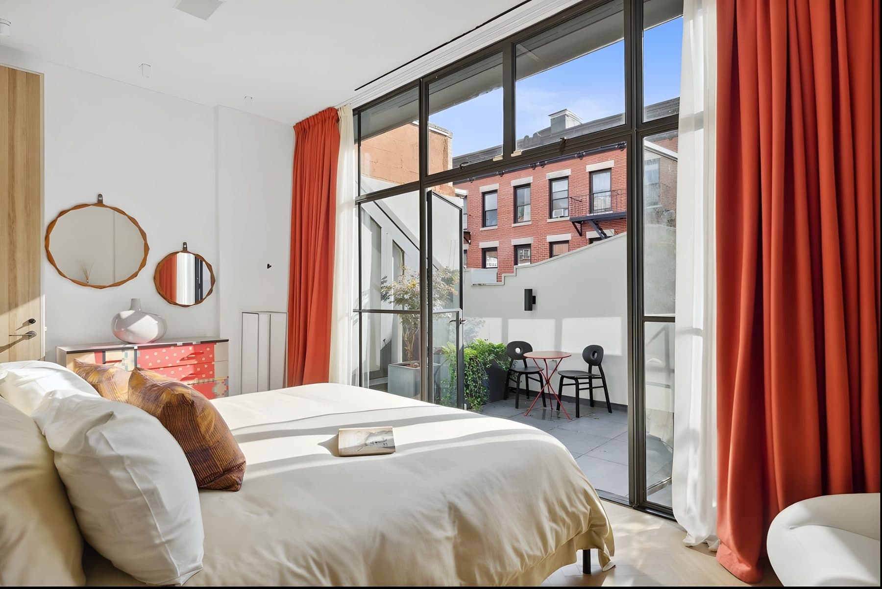 23 Cornelia Street — photo 32