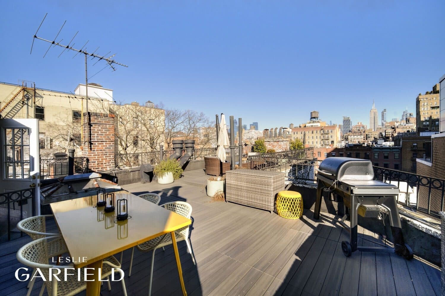 23 Washington Square North — photo 12
