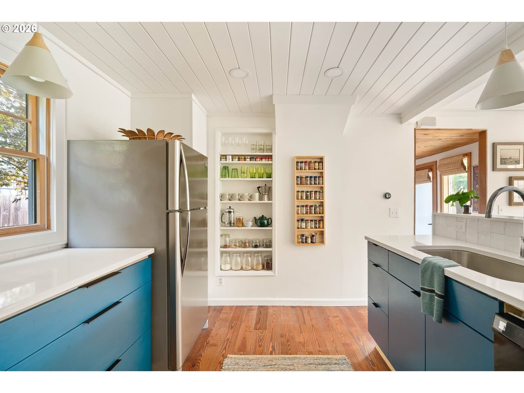 240 West 6th Street — photo 15