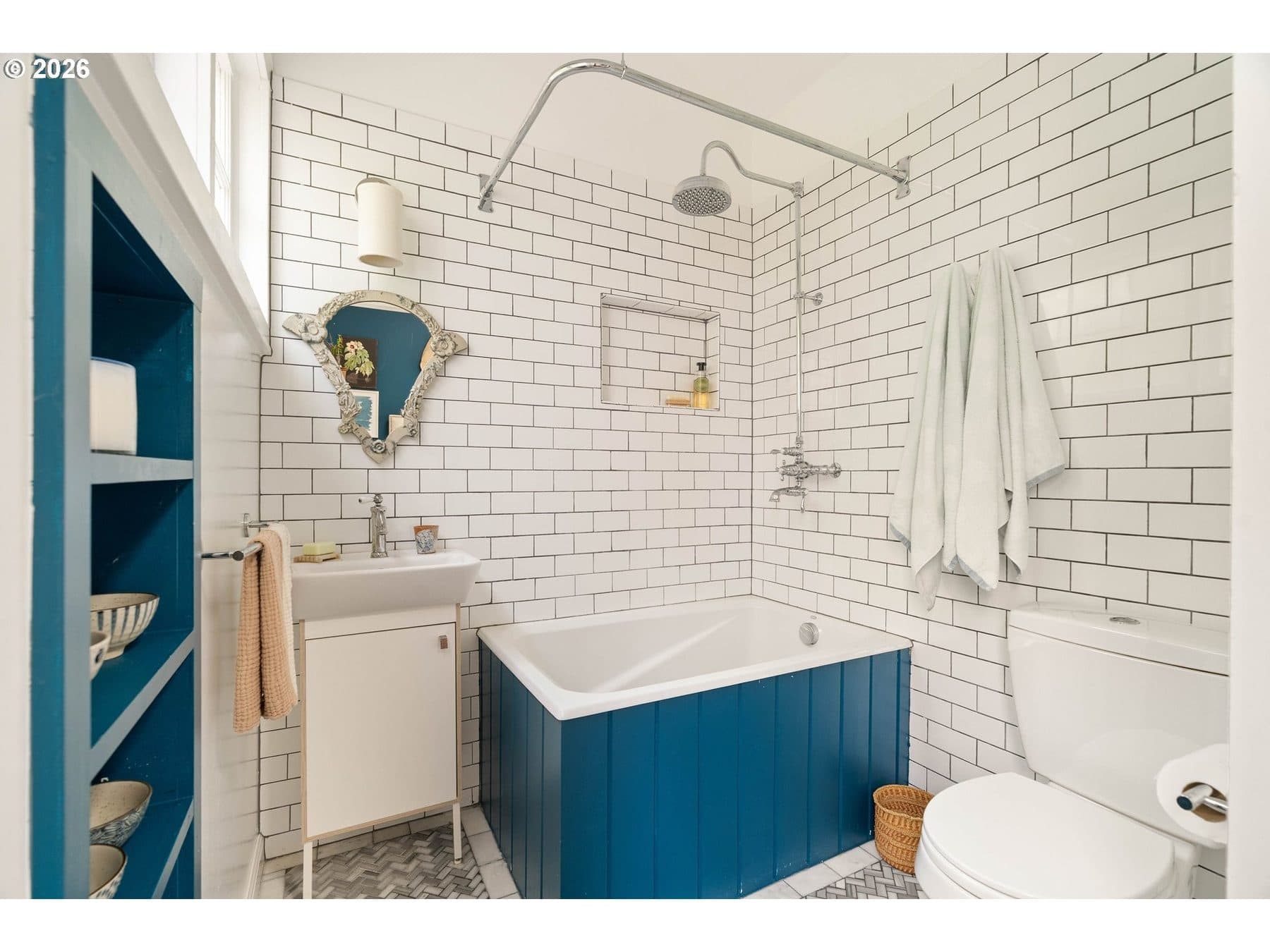 240 West 6th Street — photo 22