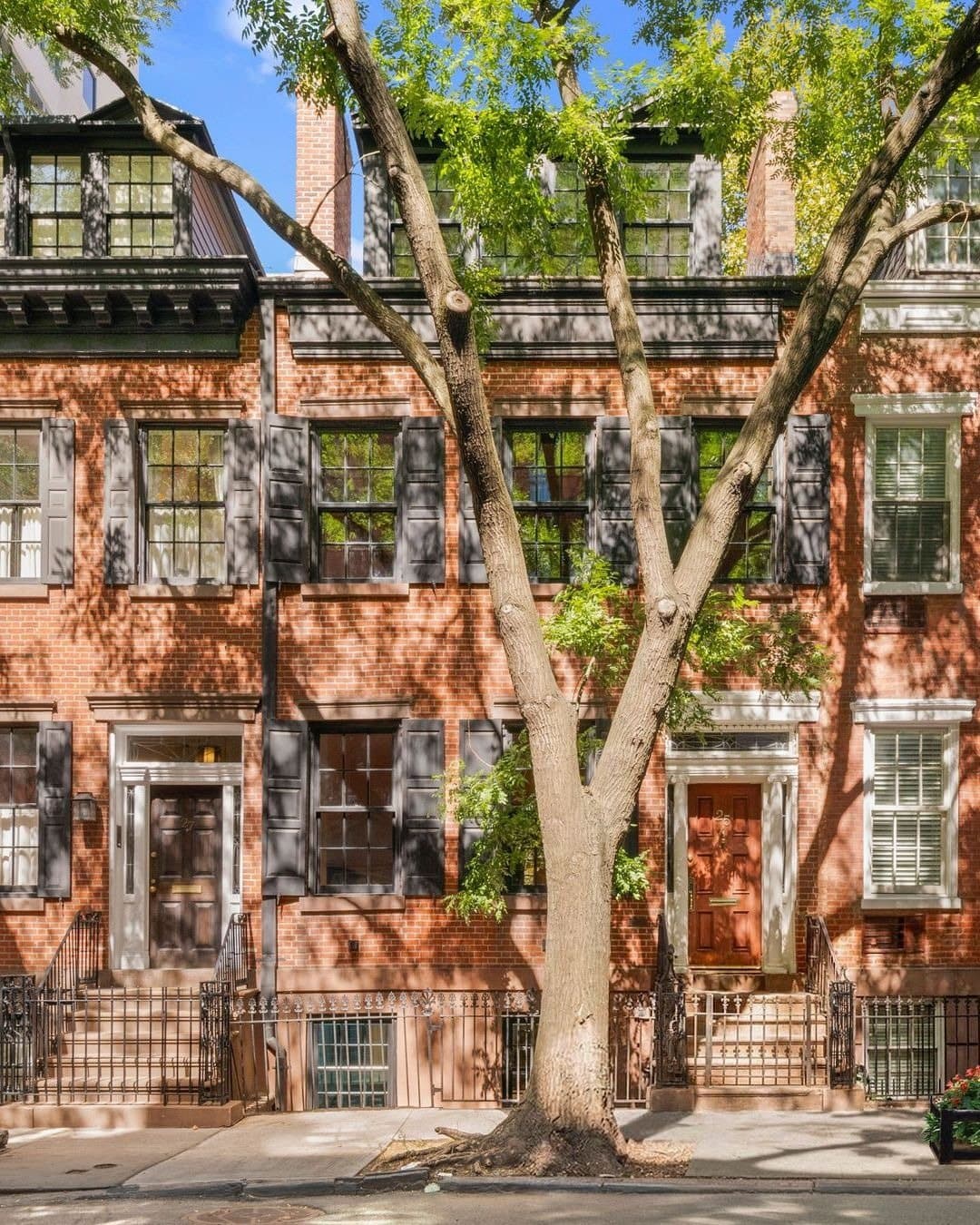 25 Vandam Street — photo 10