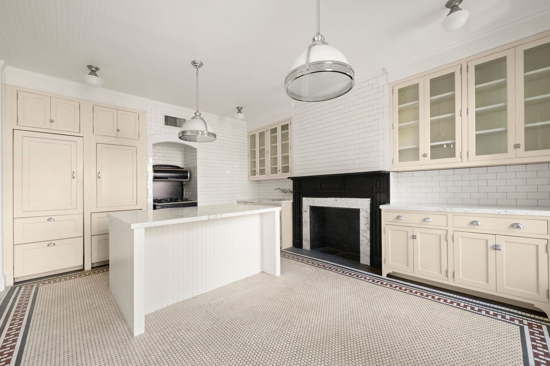 25 Vandam Street — photo 13