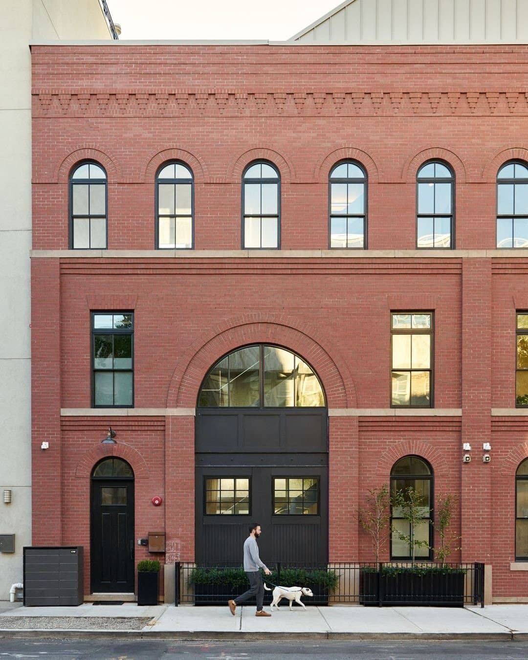 259 Berry Street — photo 1
