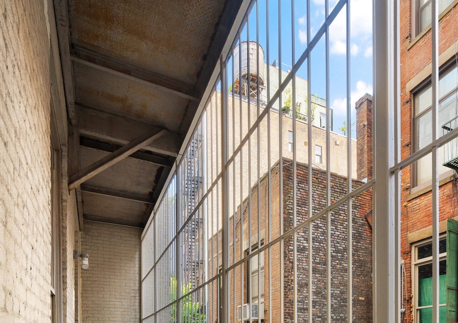 27 Great Jones Street — photo 12