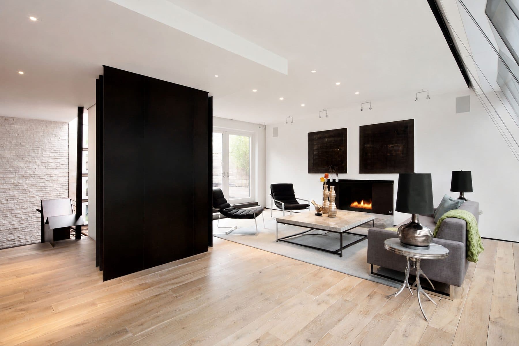 28 West 38th Street — photo 1