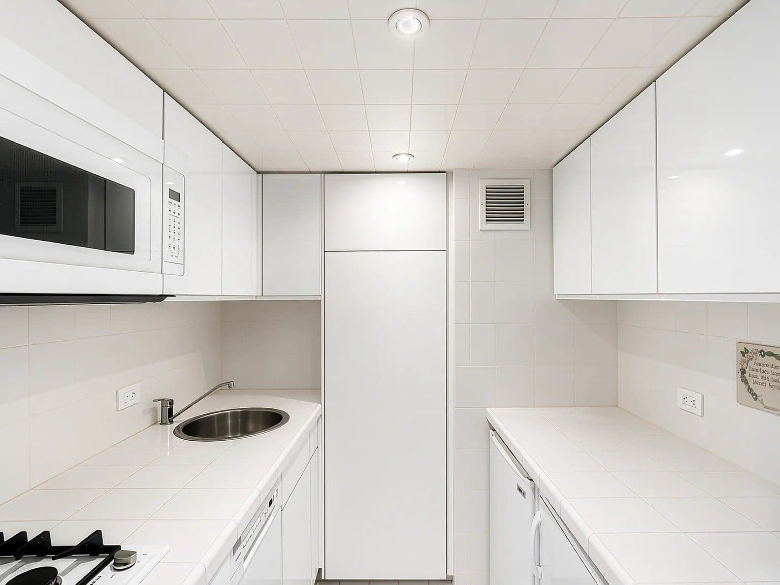 29 King Street #3G — photo 8