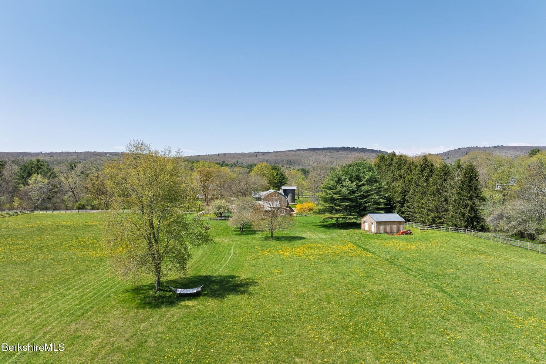 302 A Egremont Plain Road — photo 7