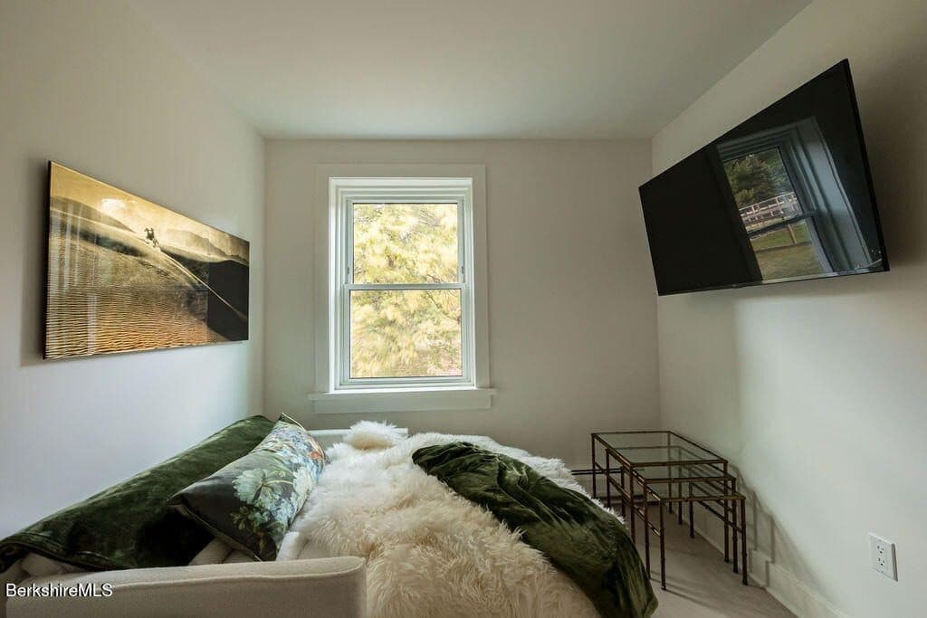 302 A Egremont Plain Road — photo 38