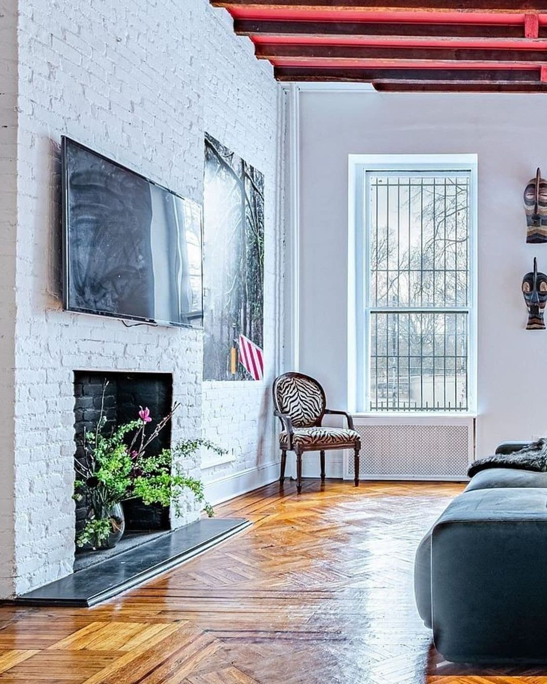 307 East 10th Street — photo 2