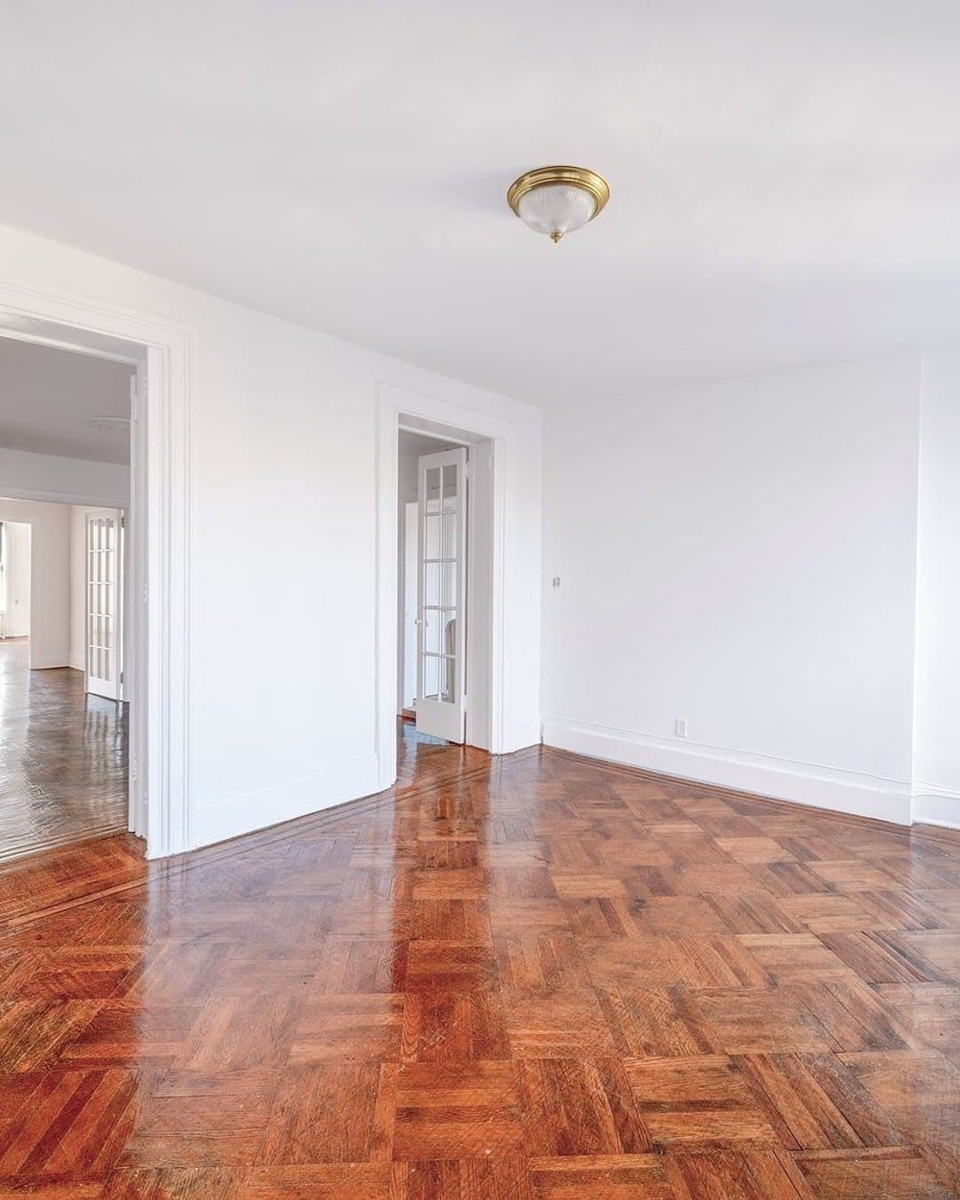307 East 10th Street — photo 9