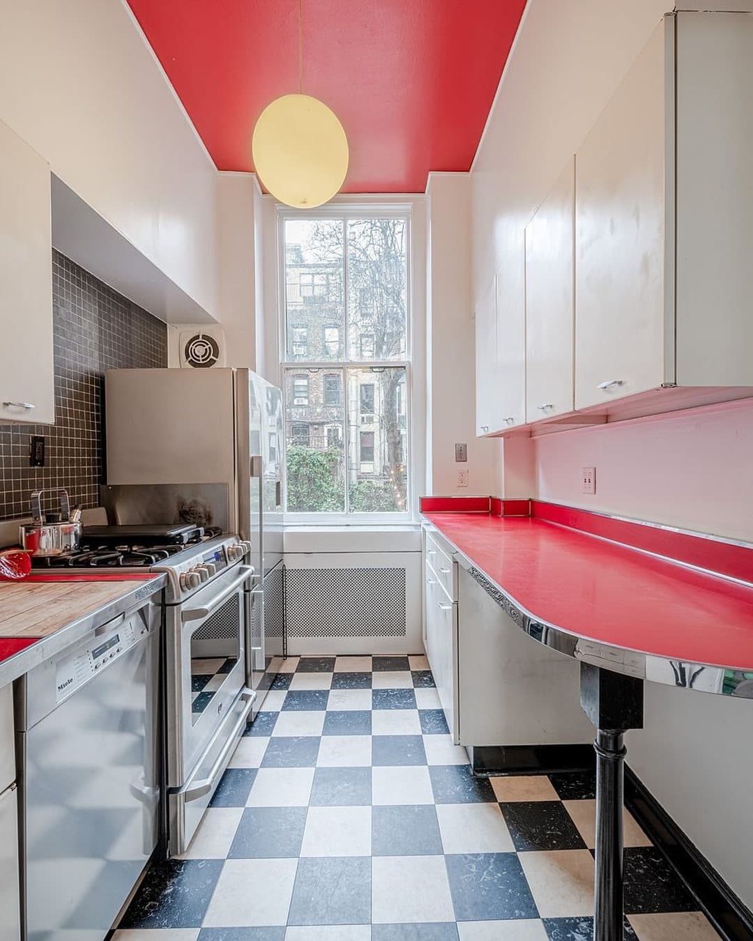307 East 10th Street — photo 15