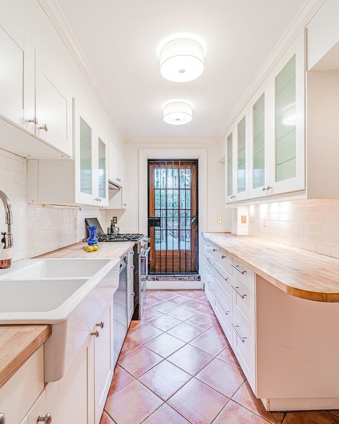 307 East 10th Street — photo 16