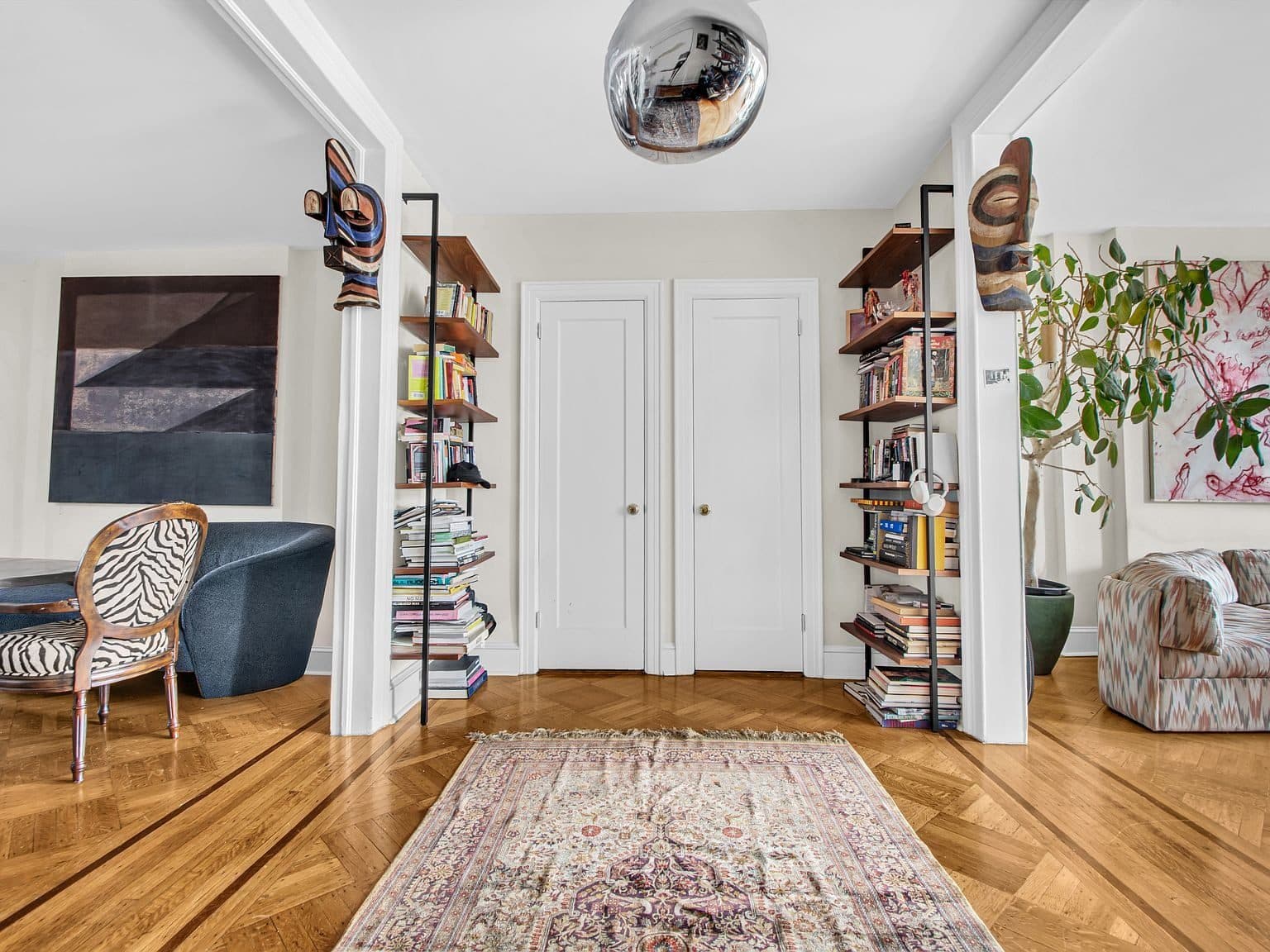 307 East 10th Street — photo 8