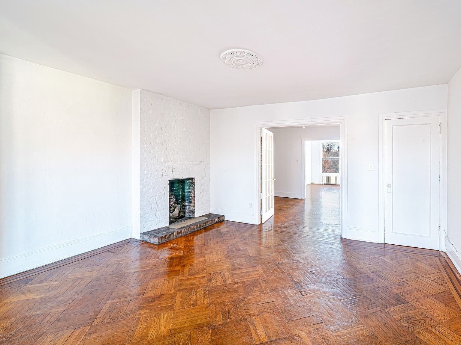 307 East 10th Street — photo 15