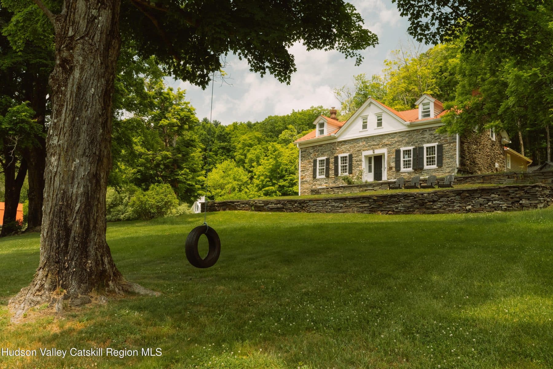 31 Upper Whitfield Road — photo 1