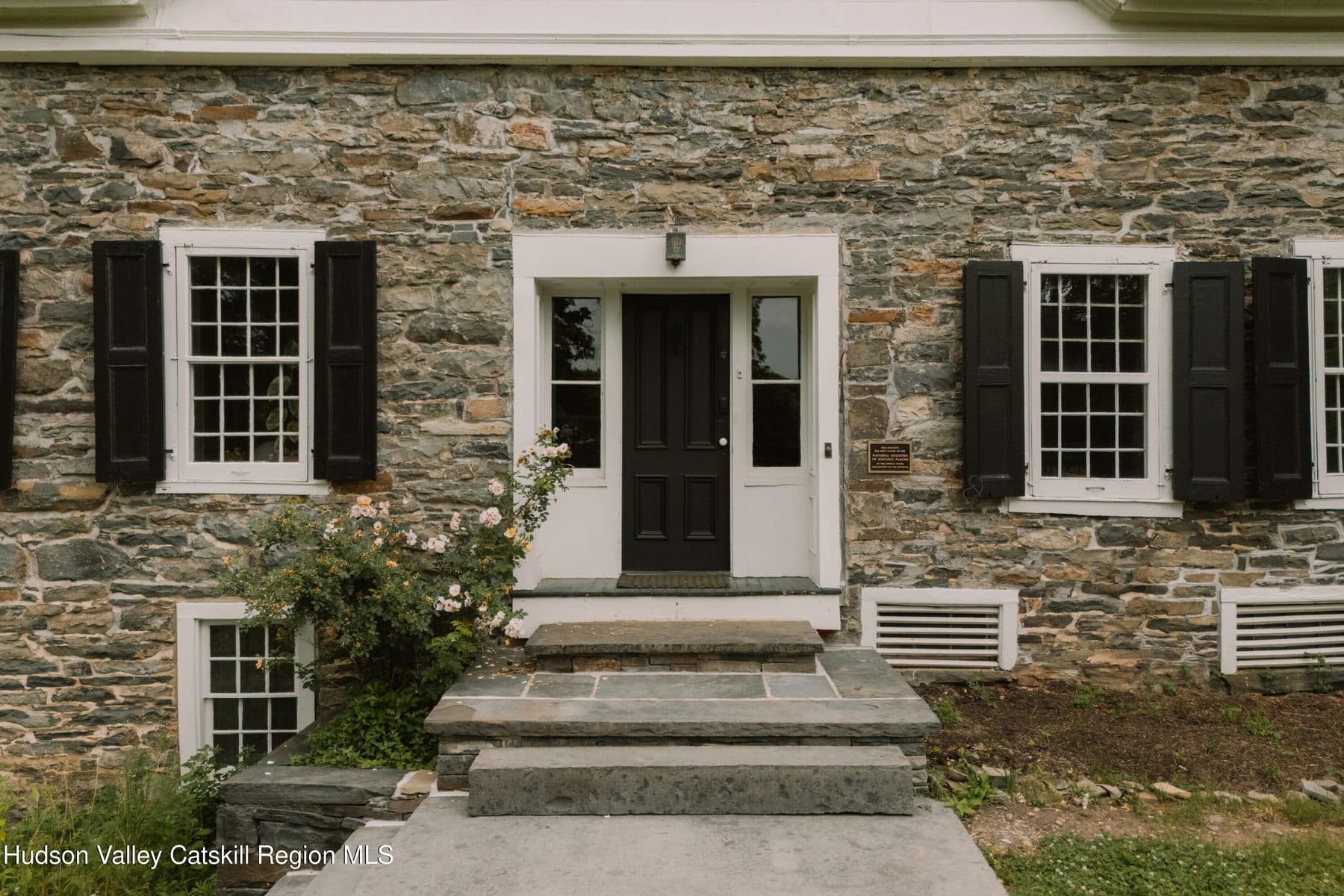 31 Upper Whitfield Road — photo 3