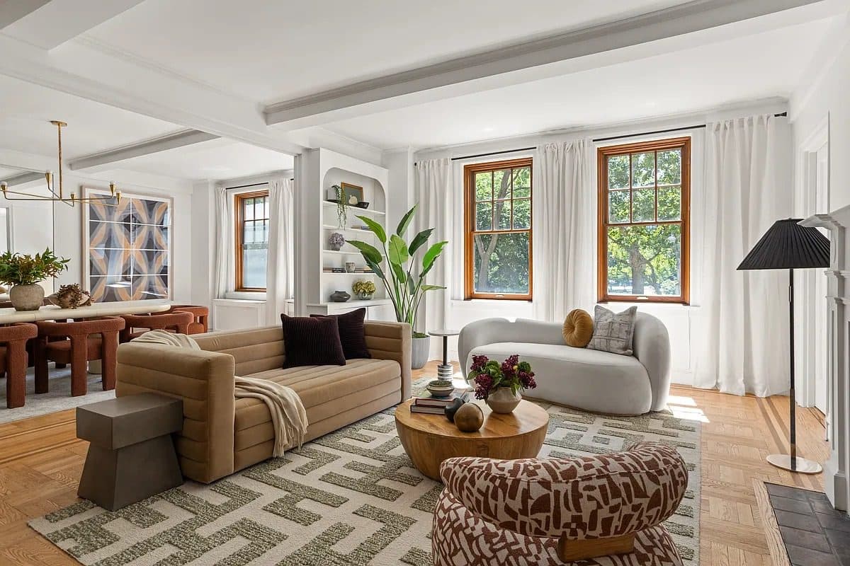 32 Washington Square West #3E — photo 1