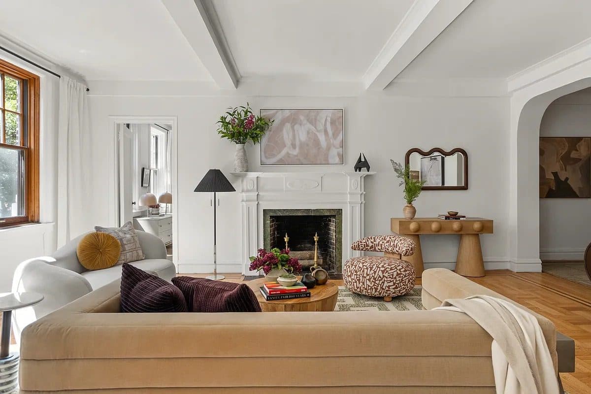 32 Washington Square West #3E — photo 2