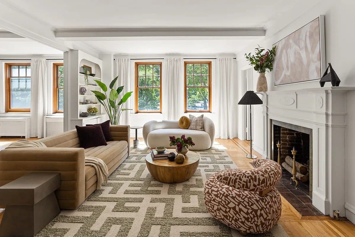 32 Washington Square West #3E — photo 3