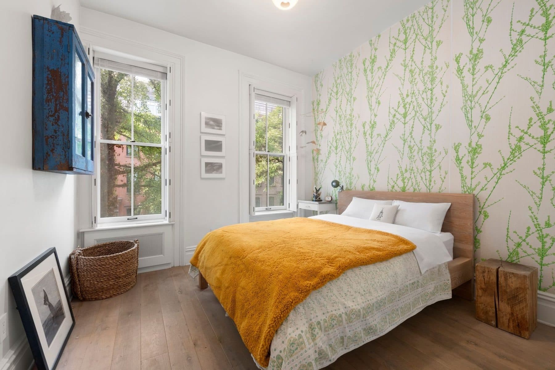 323 East 18th Street — photo 16