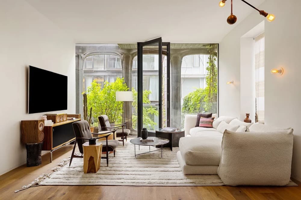 325 West Broadway #3C