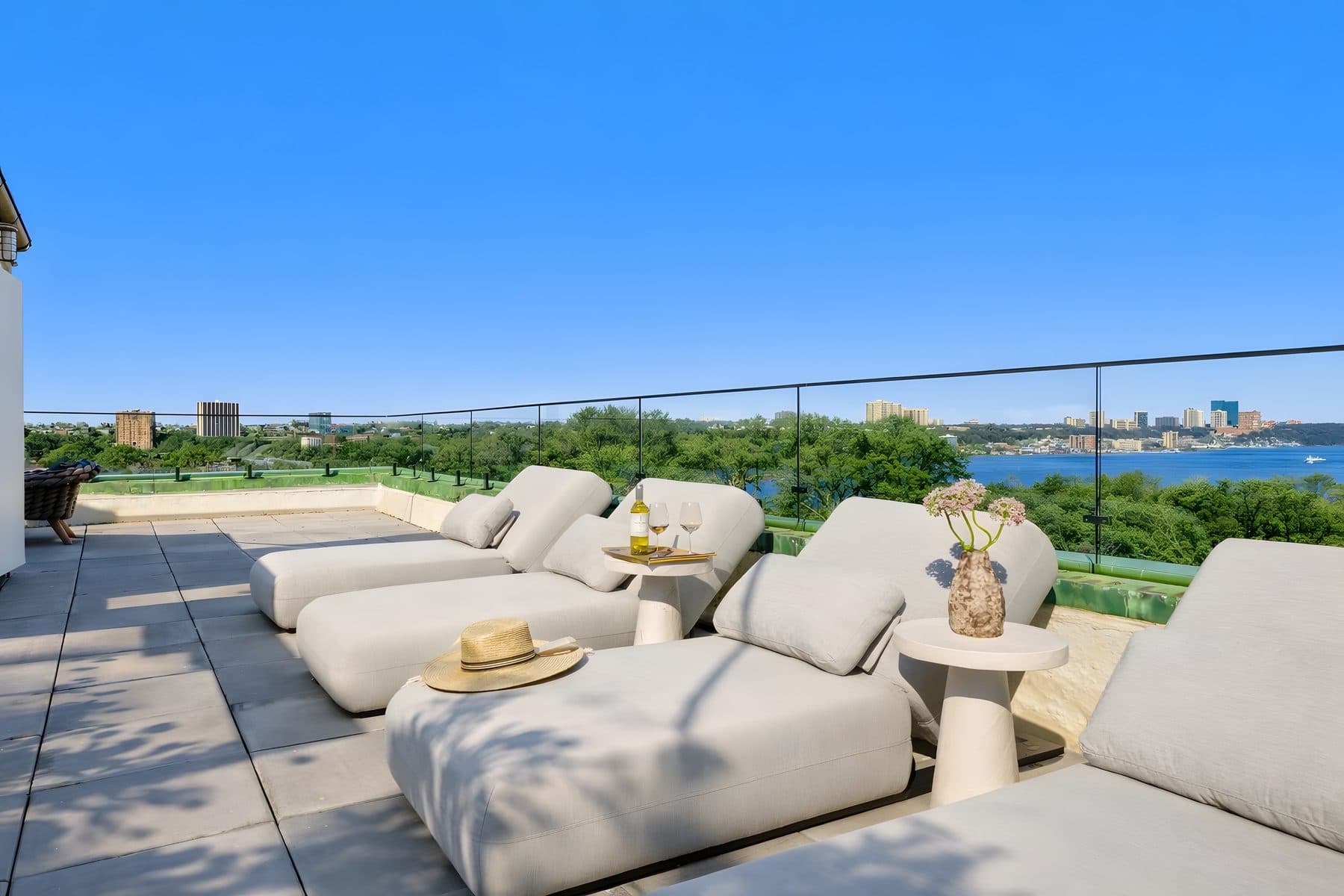 337 Riverside Drive — photo 16