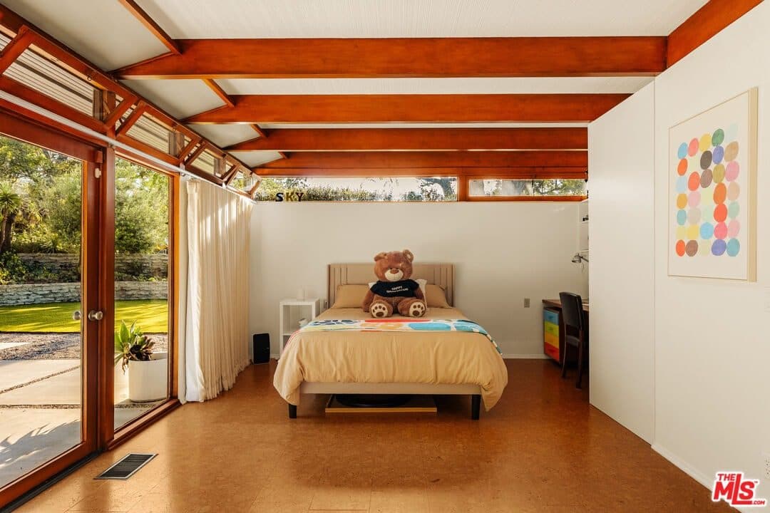 3499 Beverly Glen Blvd, Sherman Oaks, CA 91423 — photo 23