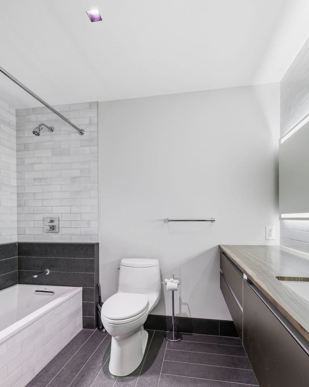 35 Bethune Street — photo 6