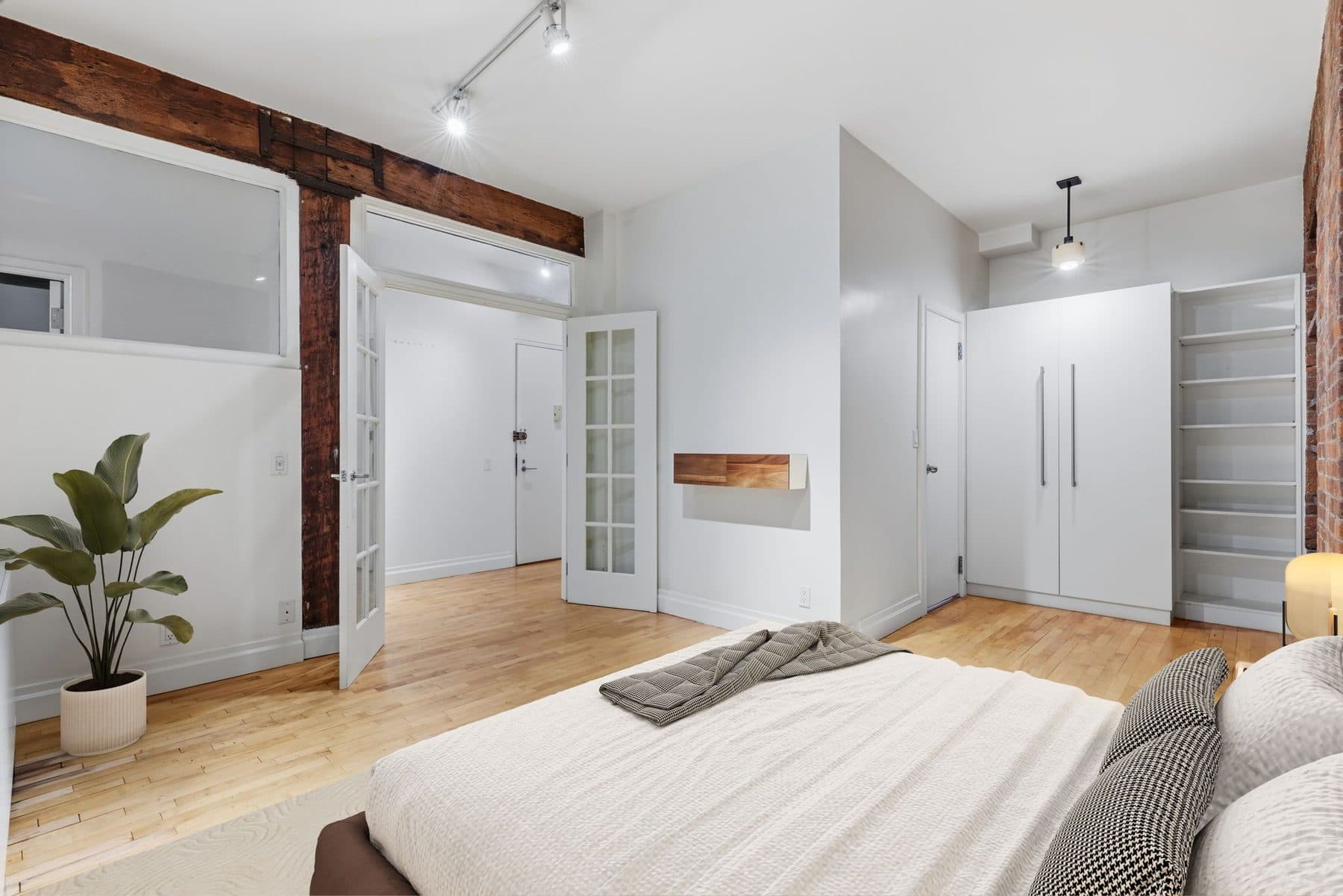 35 Bethune Street — photo 11