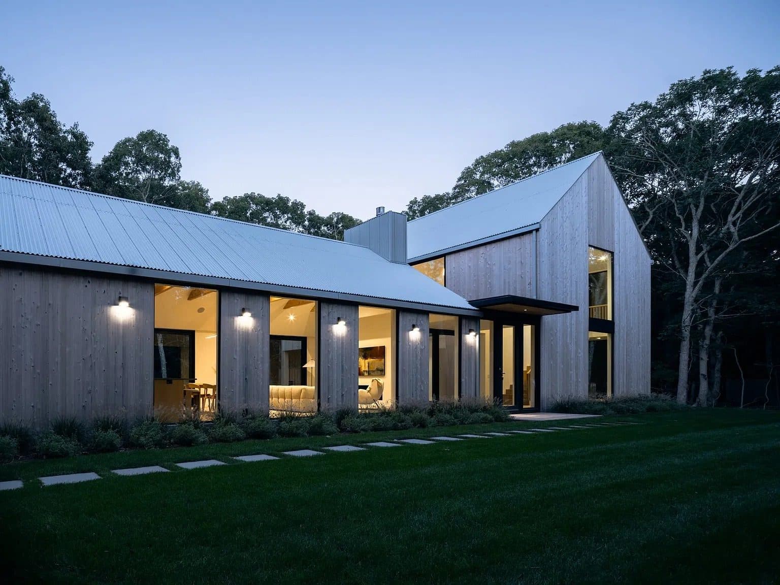35 Washington Ave — photo 3