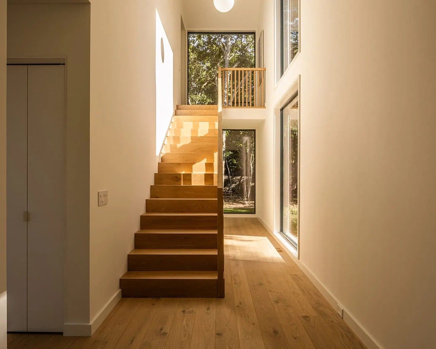 35 Washington Ave — photo 11
