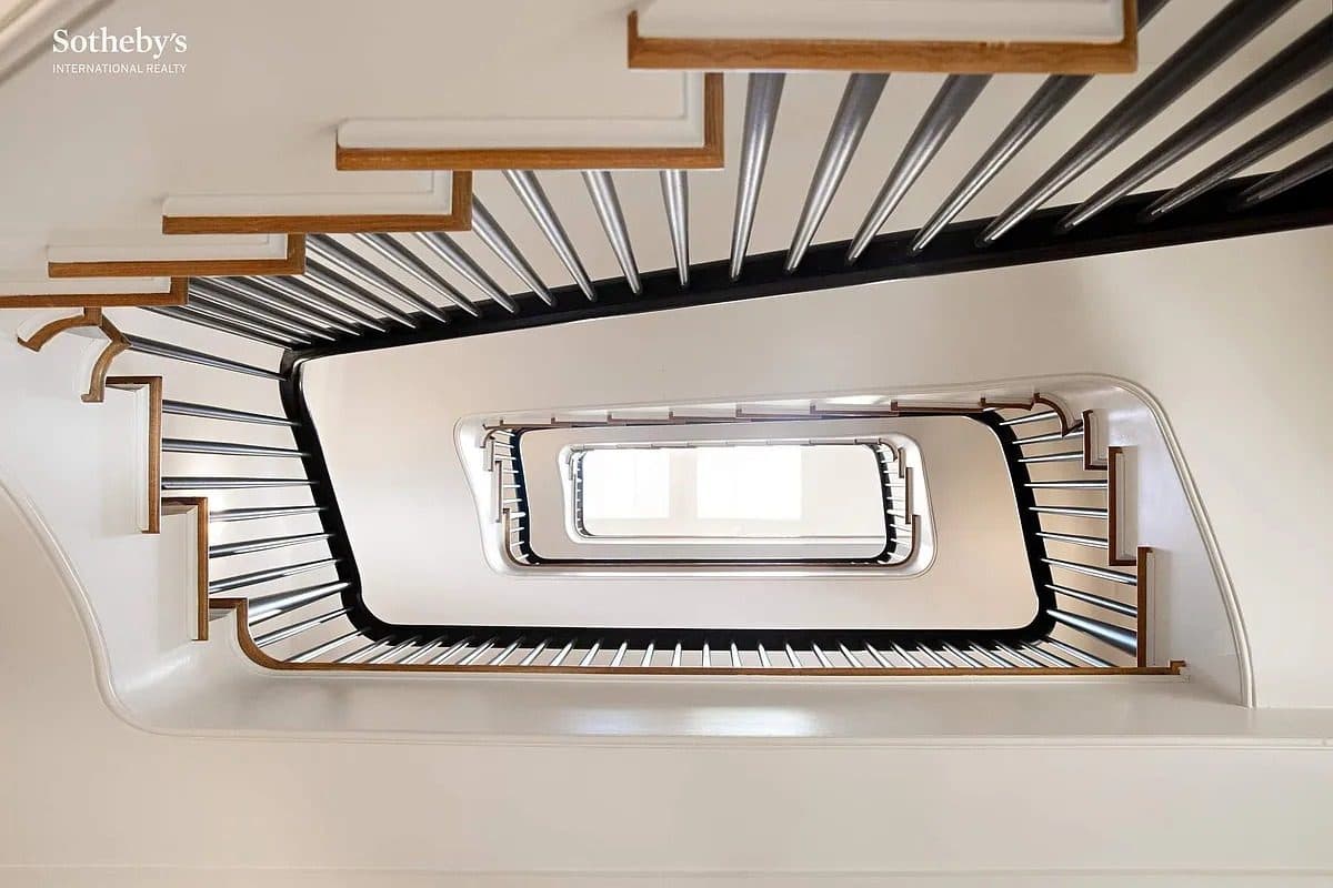 37 Sidney Place — photo 7