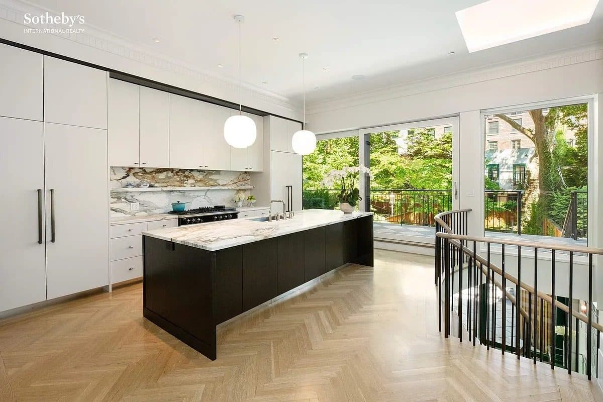 37 Sidney Place — photo 8