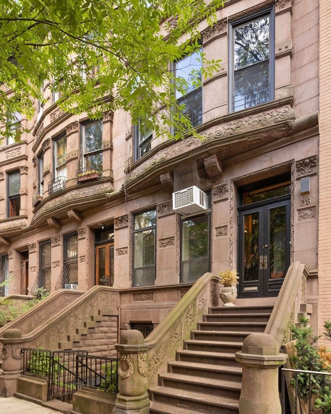 38 West 95th Street — photo 1