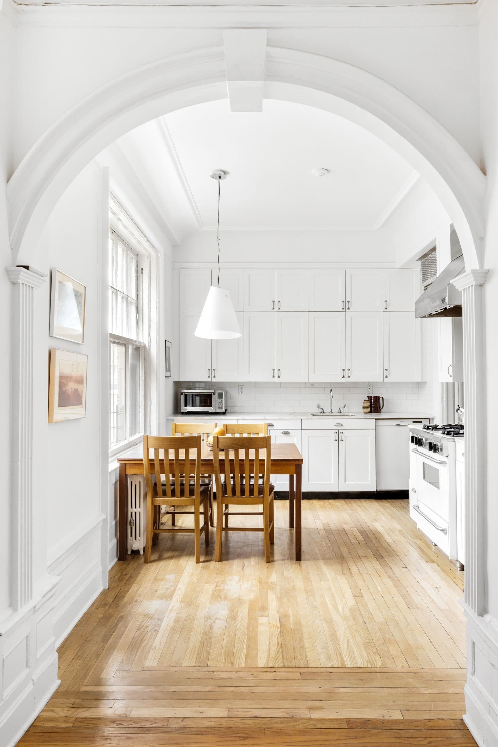 380 Riverside Drive — photo 3