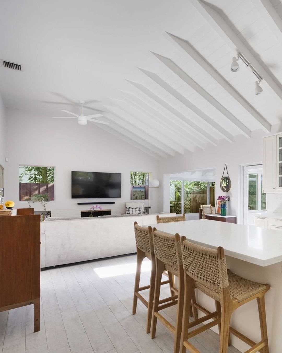 3840 La Playa Boulevard — photo 3