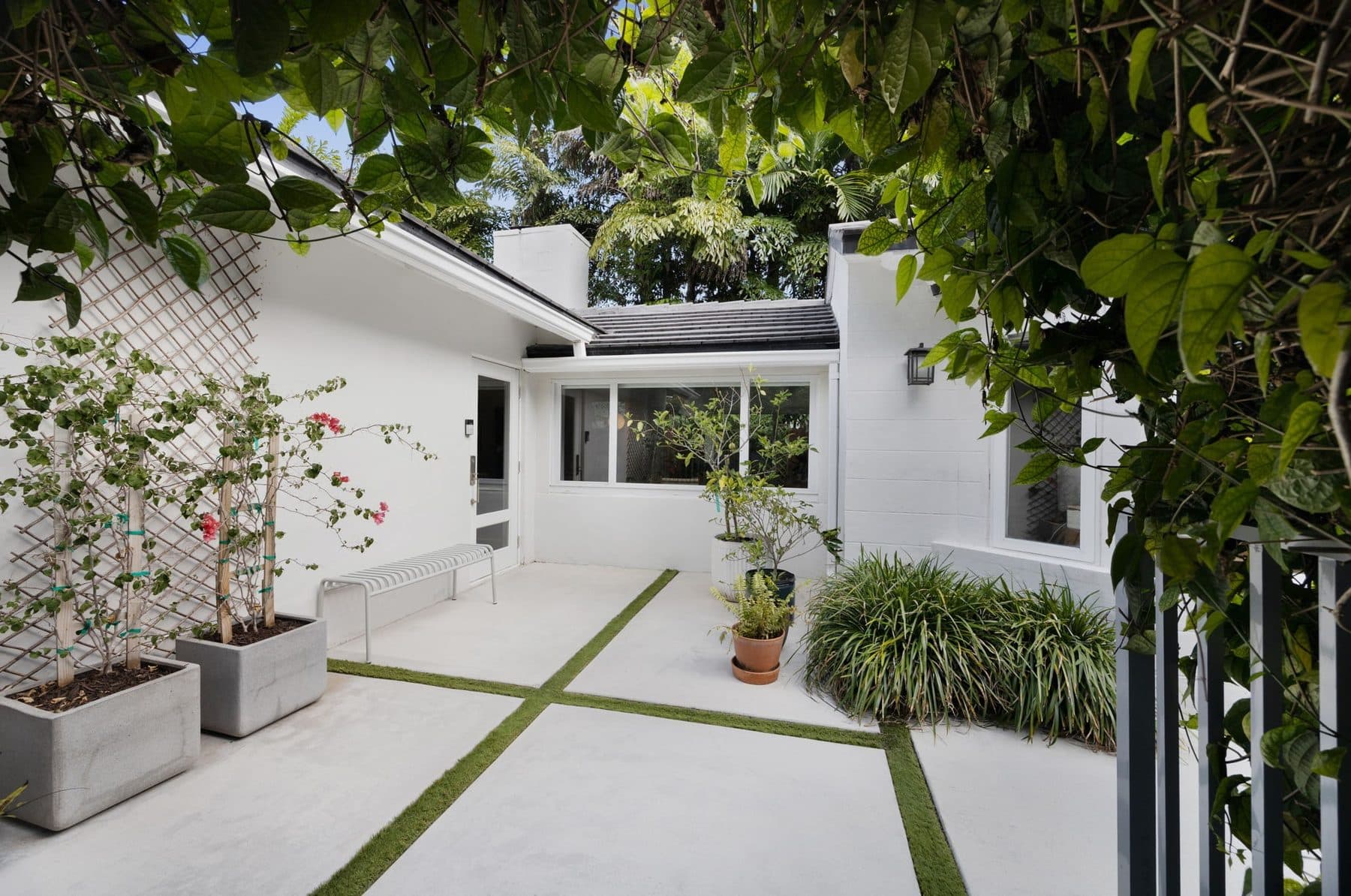 3840 La Playa Boulevard — photo 1