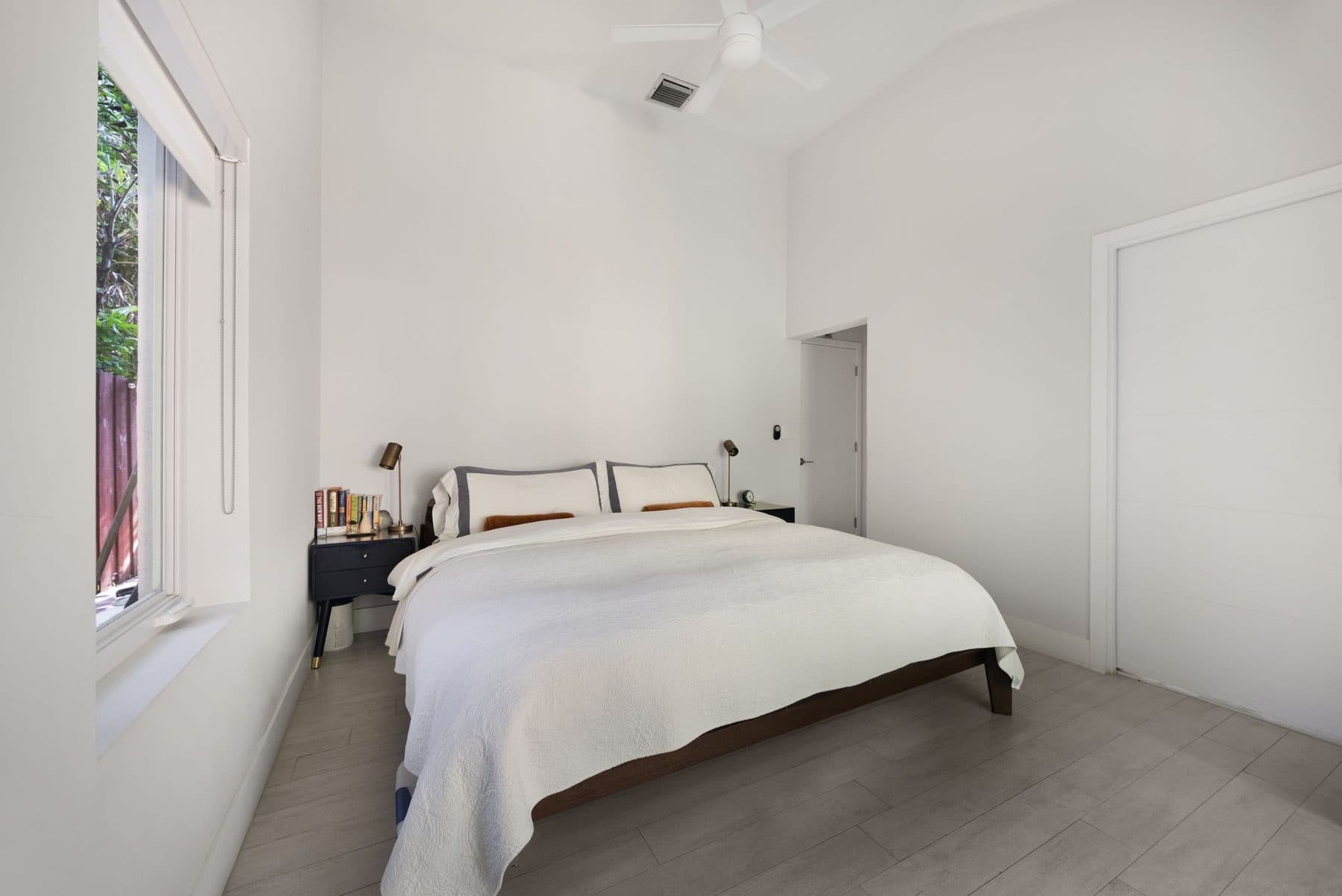 3840 La Playa Boulevard — photo 9