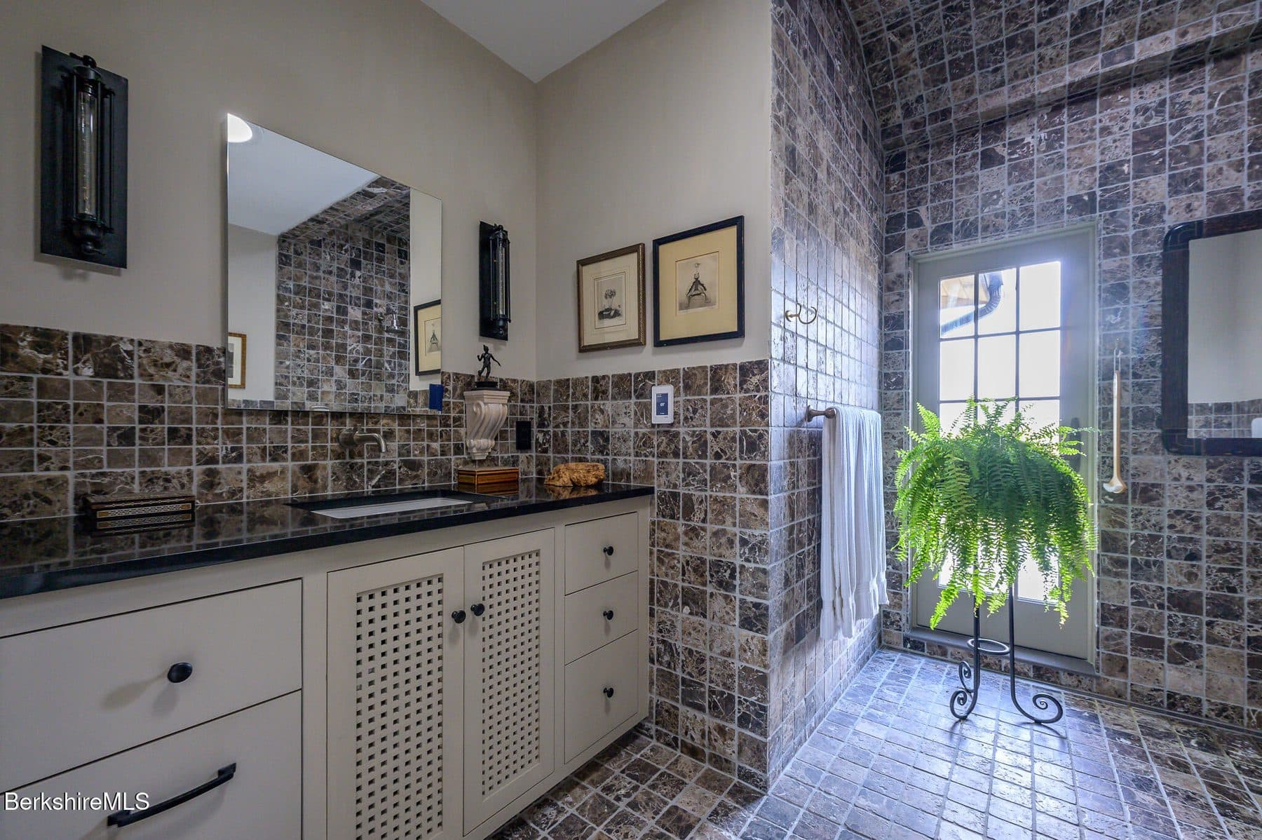 39 Pinecrest Cross Road — photo 32