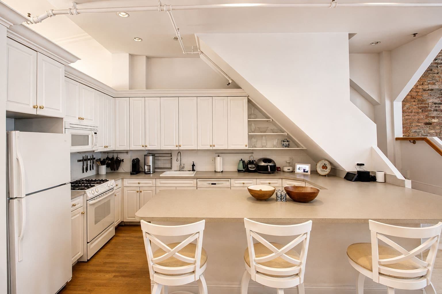 4 Bond Street — photo 8