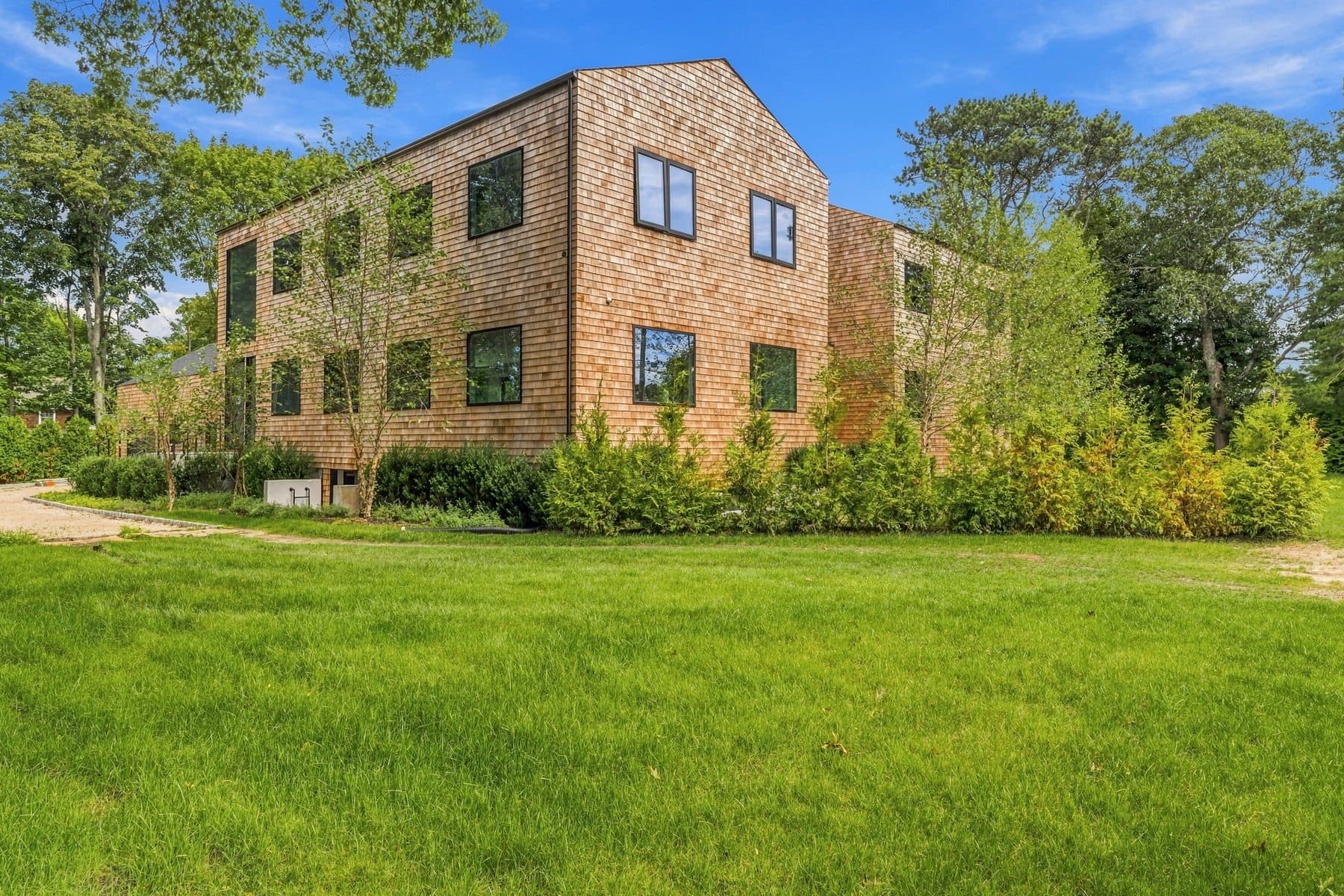 4 Linden Lane — photo 3
