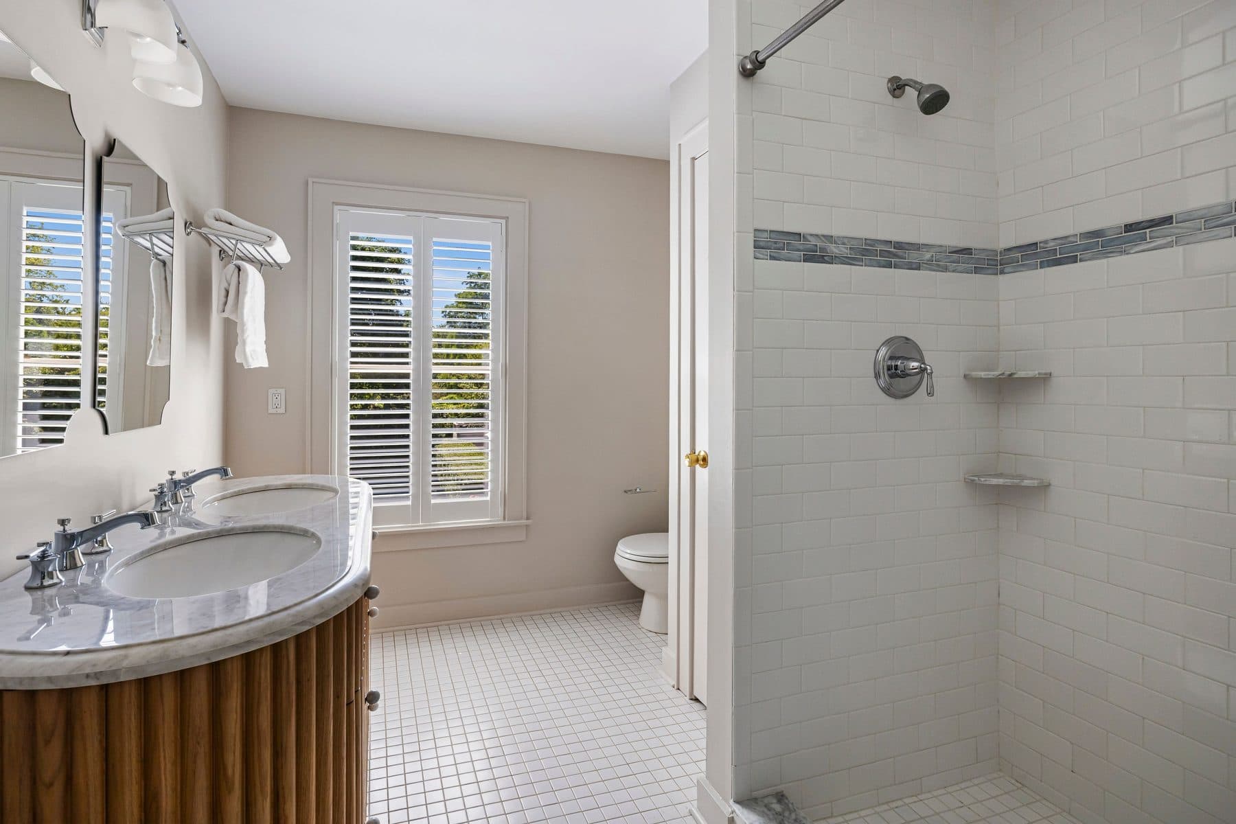 4 Winthrop Road — photo 14