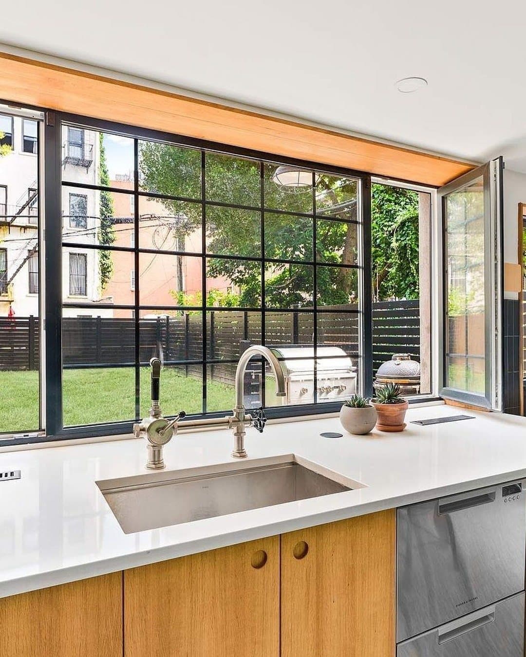 408 Macon Street — photo 10