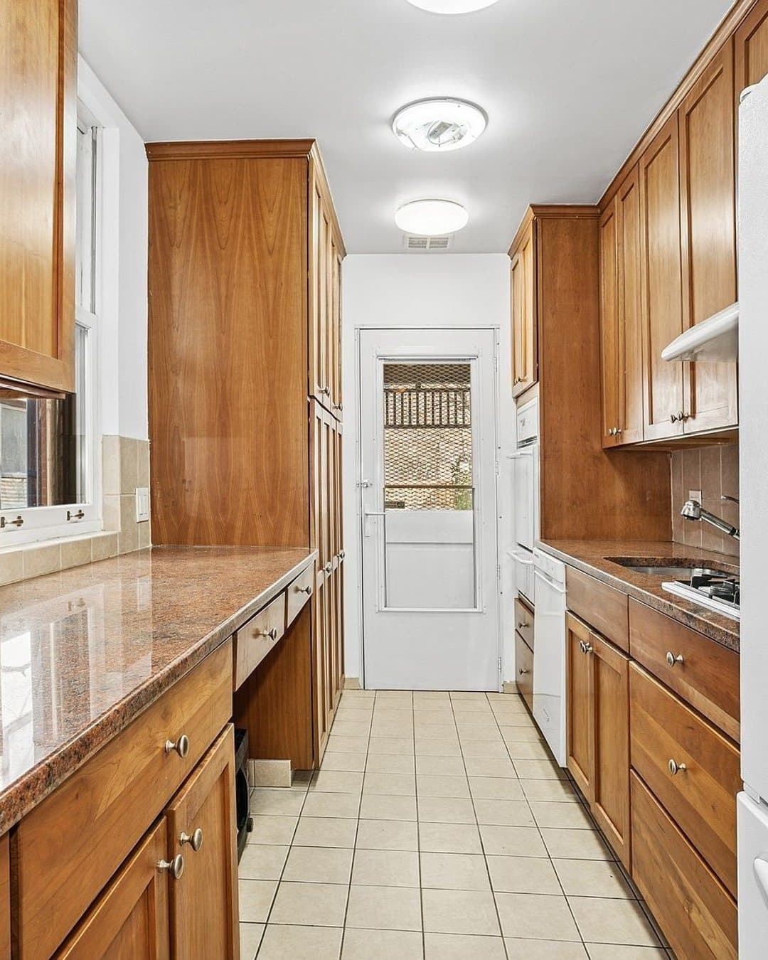 43 Charlton Street — photo 3