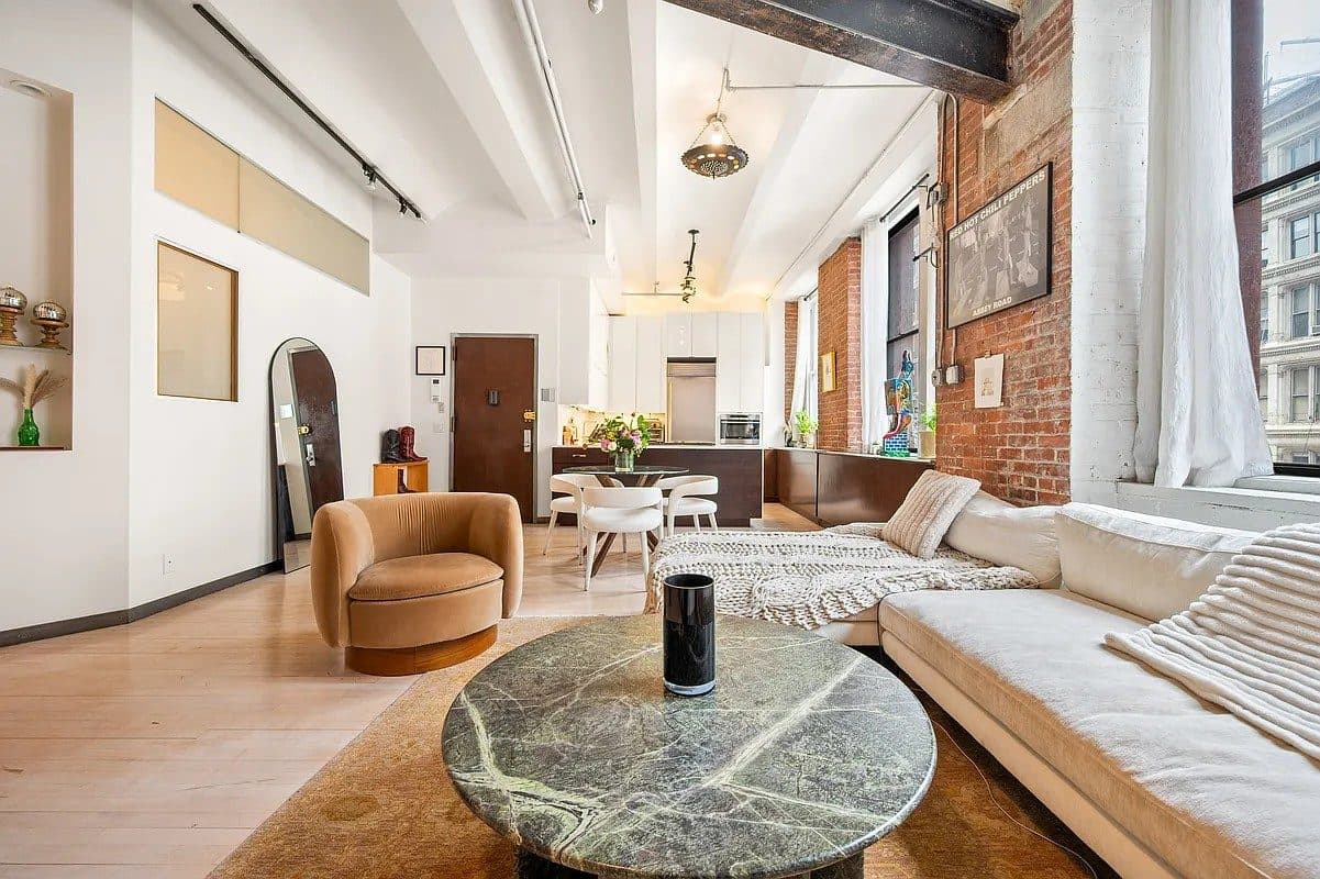 439 Lafayette Street #3 — photo 1