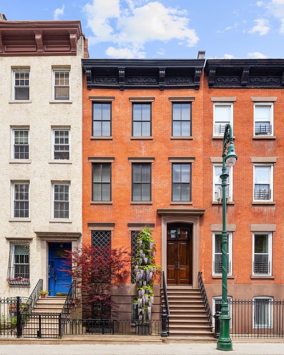 445 West 44th Street — photo 1