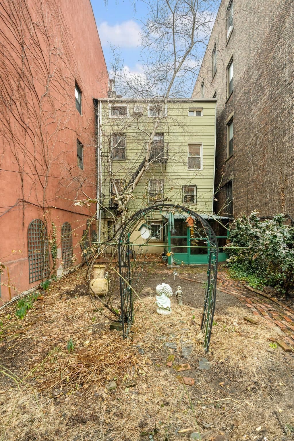 446 State Street — photo 18