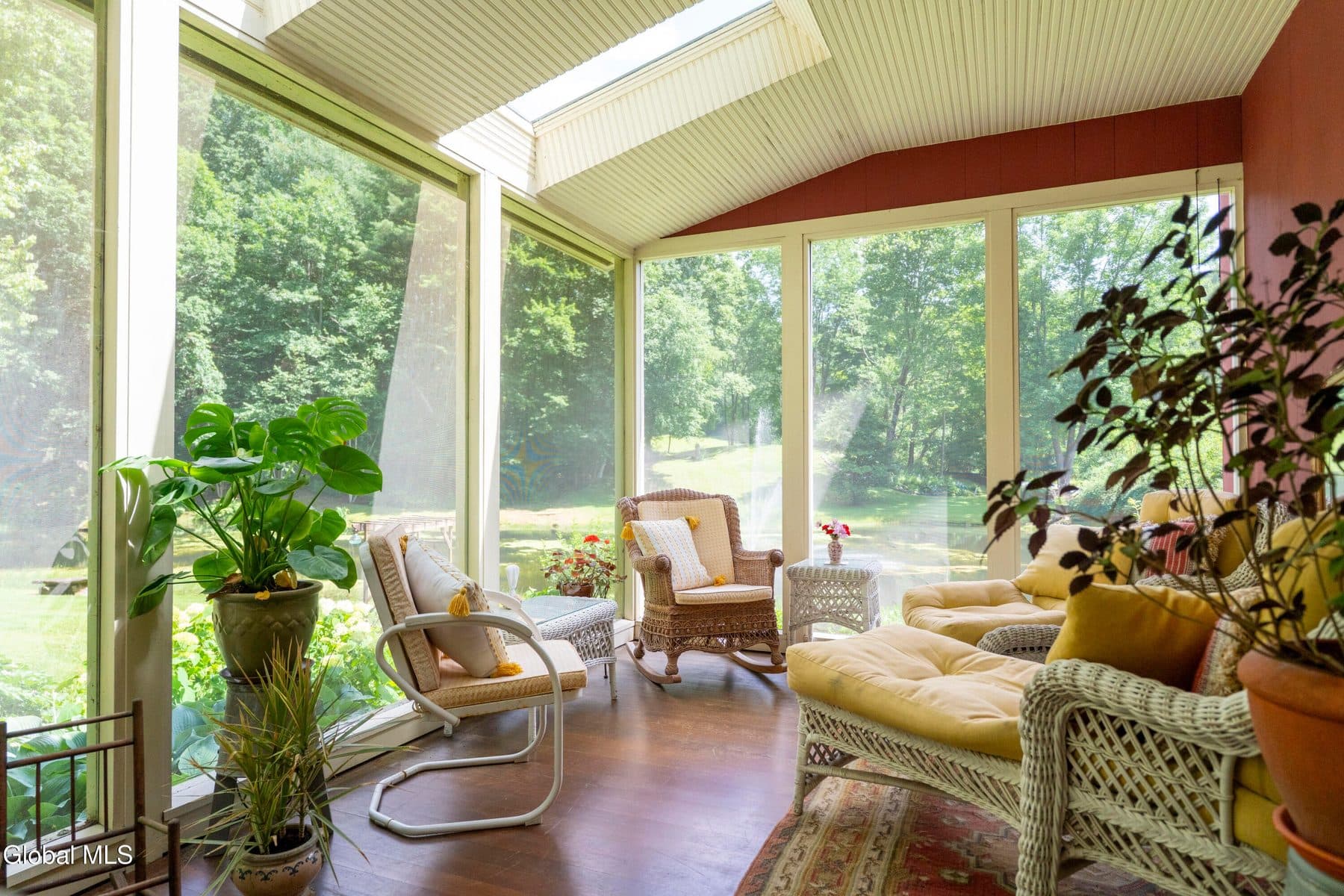 448 Chestnut Hill Rd — photo 23