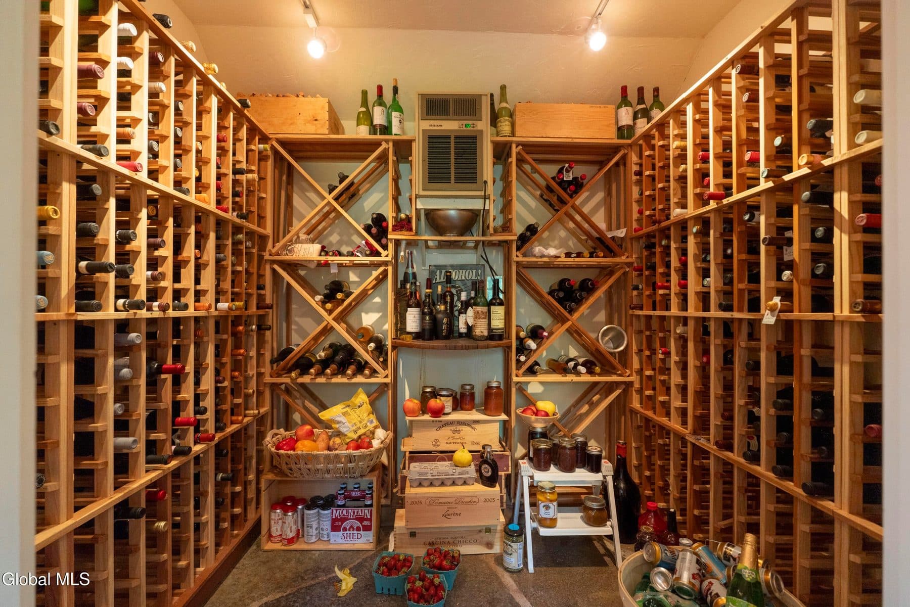448 Chestnut Hill Rd — photo 40