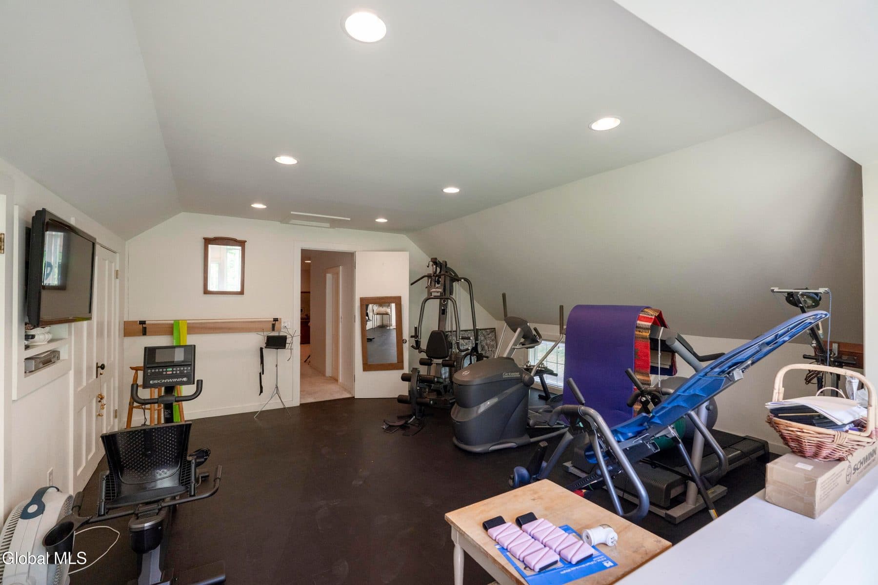 448 Chestnut Hill Rd — photo 60